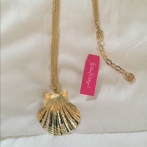 Lilly Pulitzer shell necklace